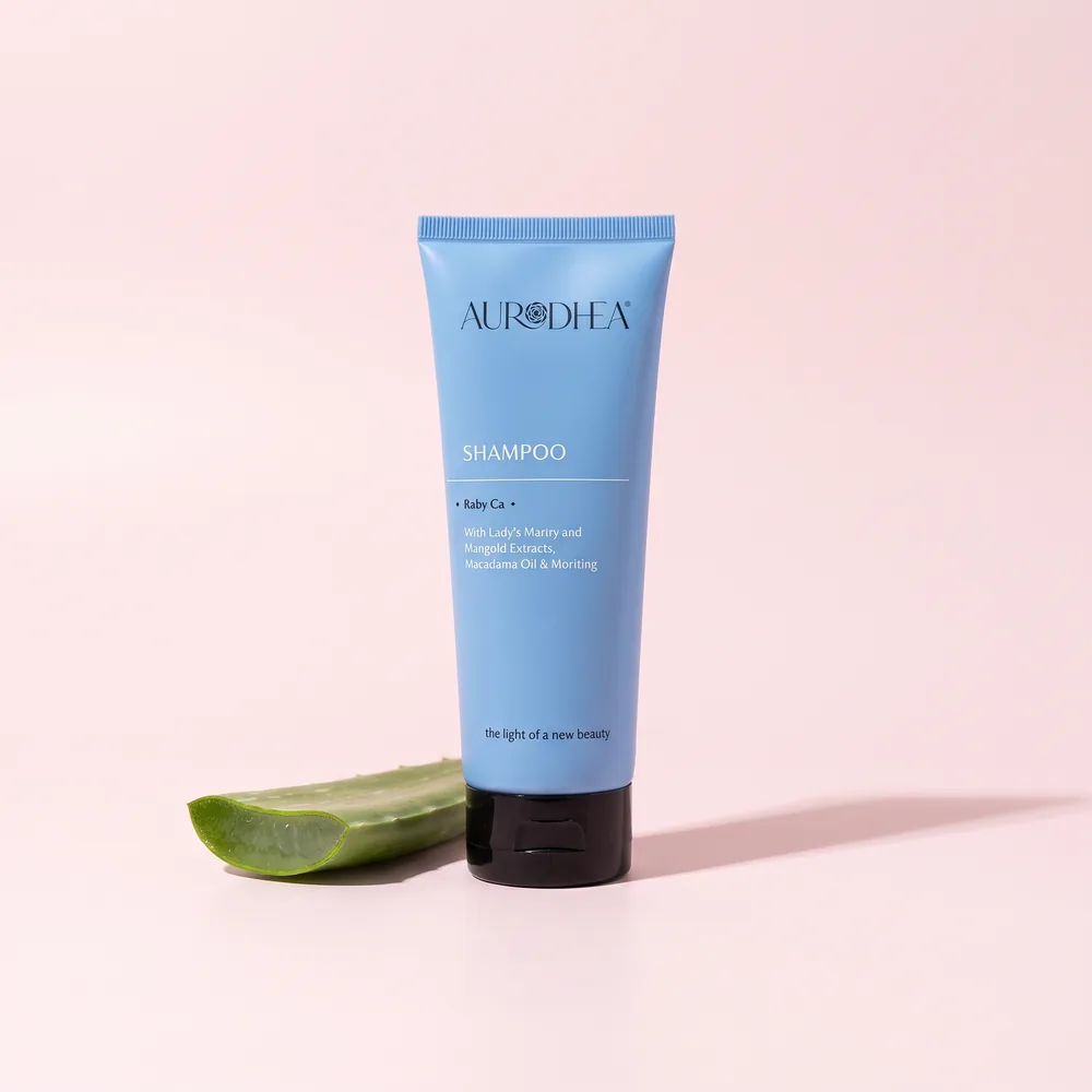 Aurodhea Baby Shampoo mit Macadamiöl, Frauenmantelextrakt & Aloe Vera
